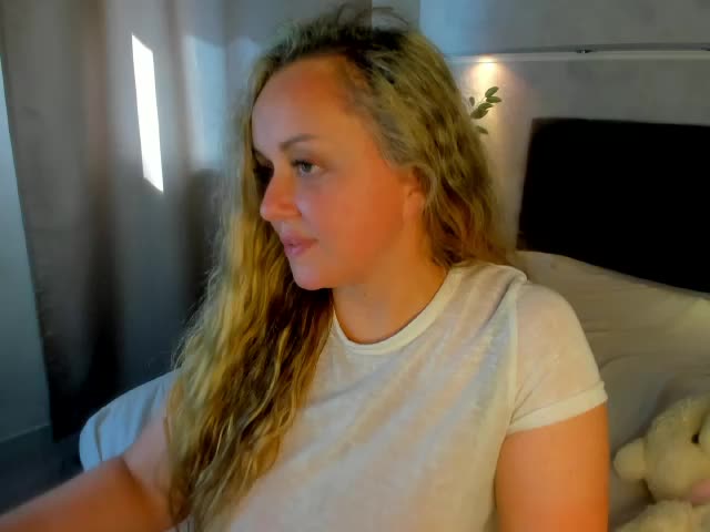 Sky-Kuper Adult Chat August 19, 2026