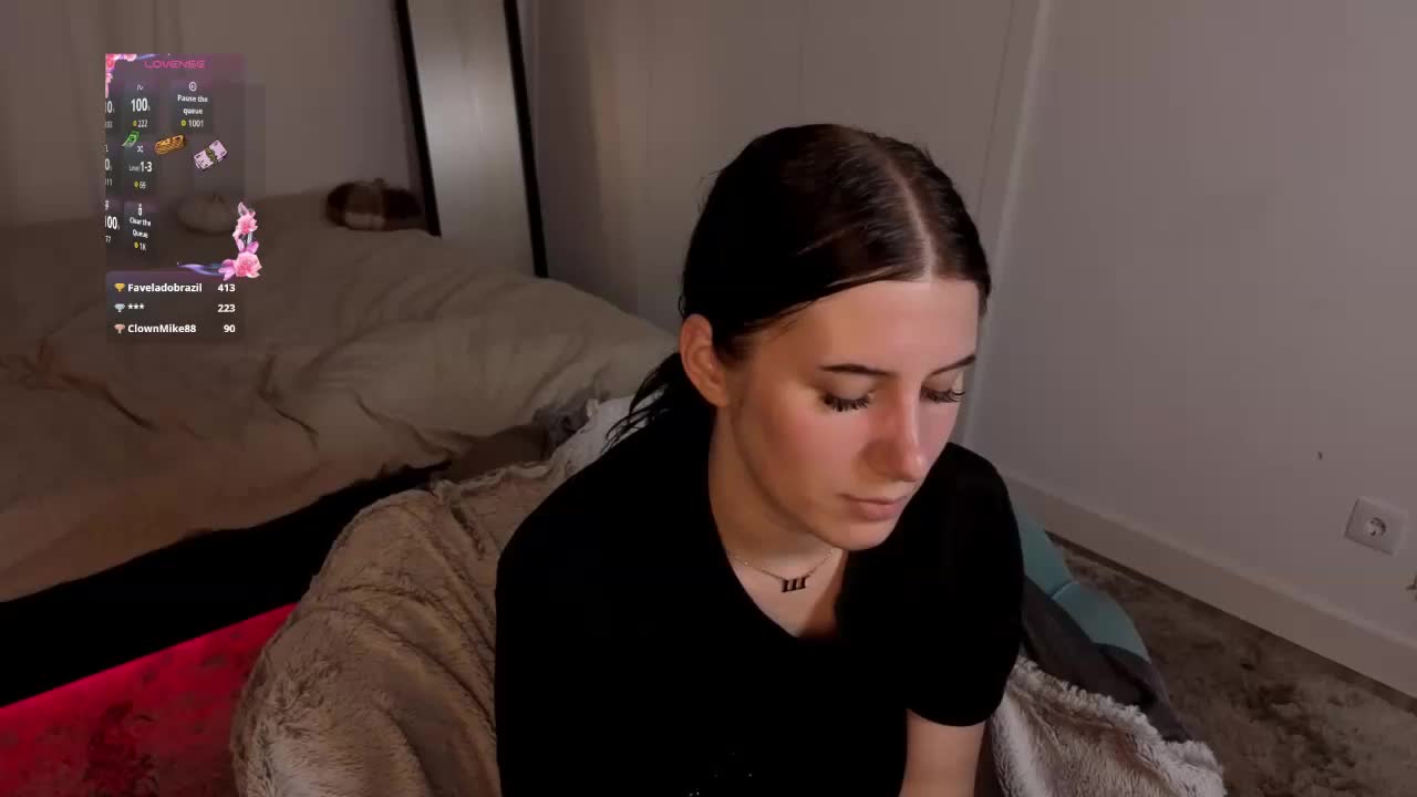 Hazel777 Adult Chat August 19, 2026