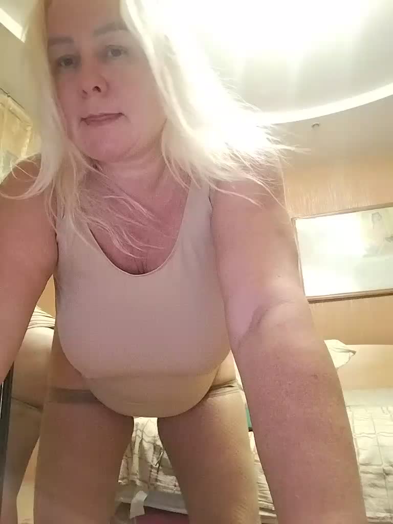 MiraRobens1 Adult Chat August 19, 2026