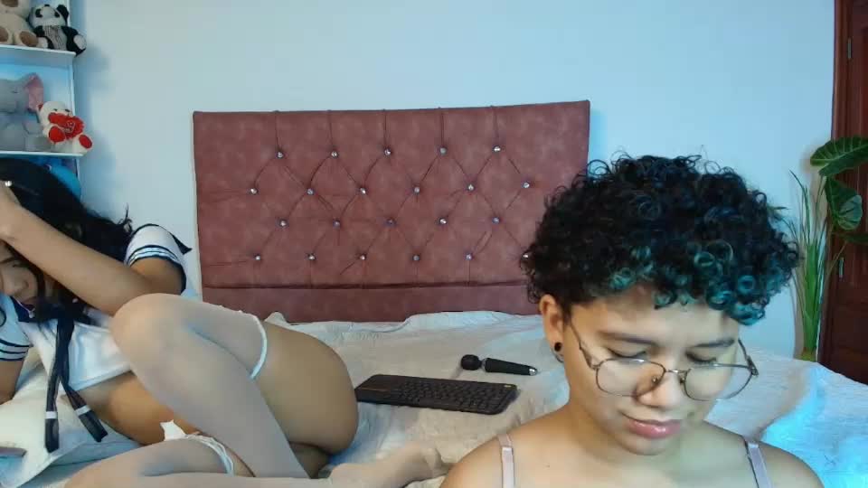 azul_honey Adult Chat August 19, 2026