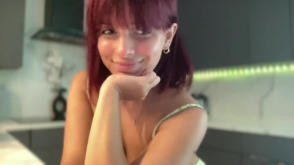 lilbeccaxo Adult Chat August 19, 2026