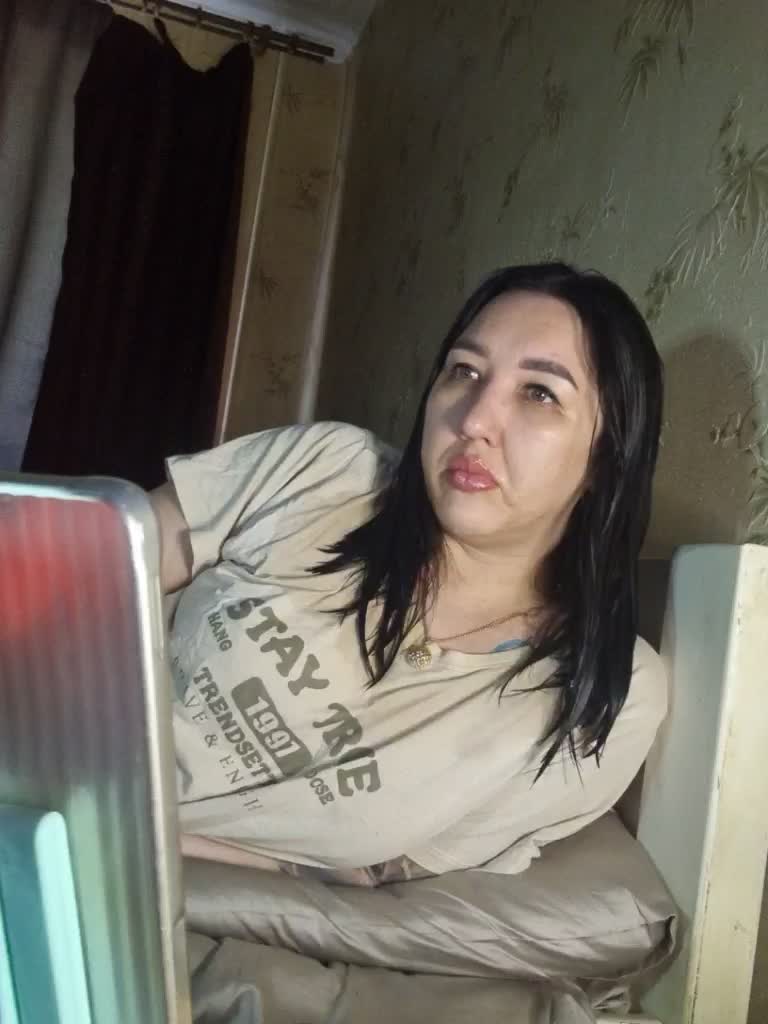 Hotmadamxl Adult Chat August 19, 2026