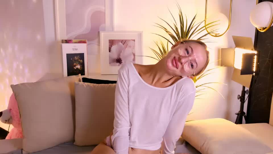 victorialight Adult Chat August 19, 2026
