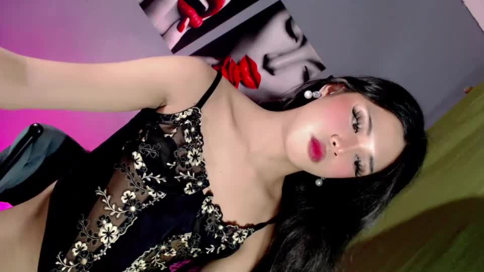 hot_laura69 Adult Chat August 19, 2026