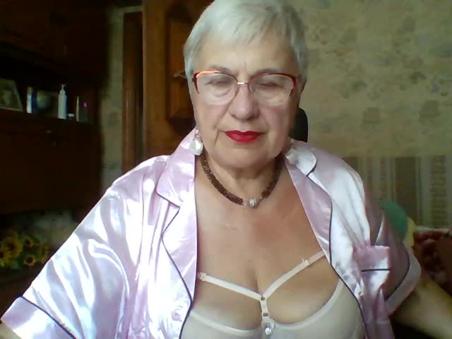SweetCherry00 Adult Chat August 19, 2026
