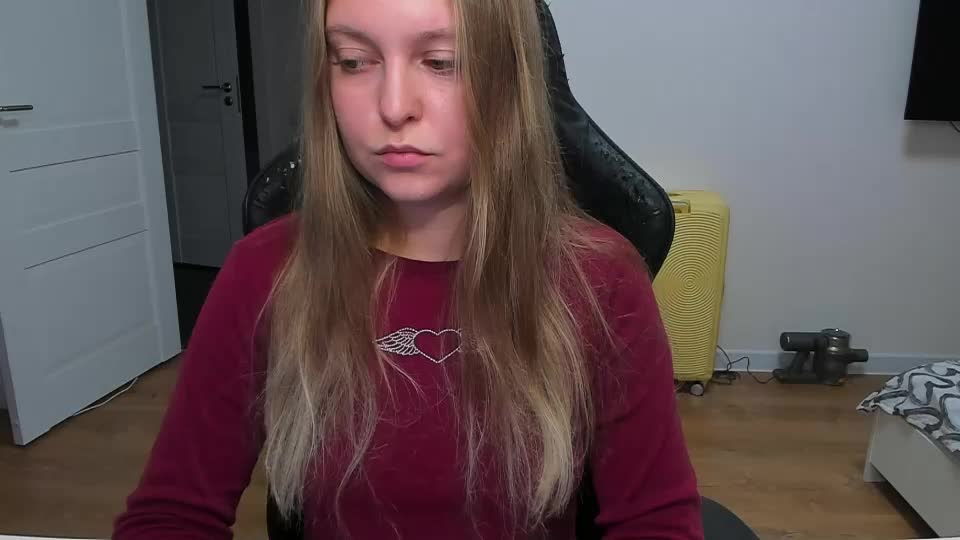 stacy_miraclee Adult Chat August 19, 2026