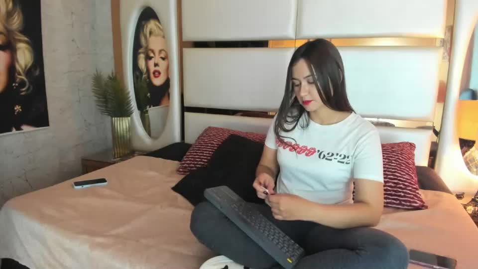 celeste_starsss Adult Chat August 19, 2026