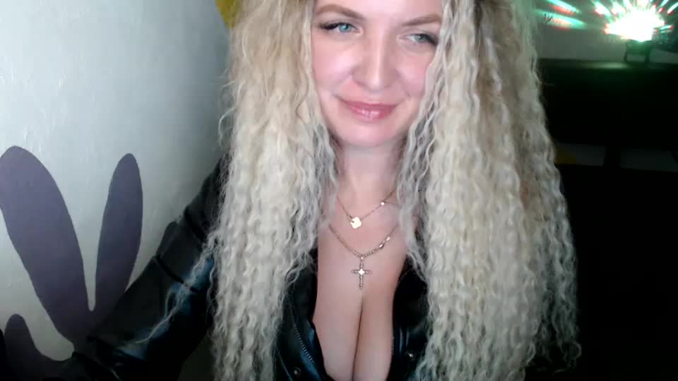 luxdonna Adult Chat August 20, 2026