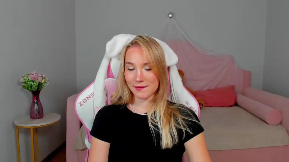 elaravoltage Adult Chat August 20, 2026