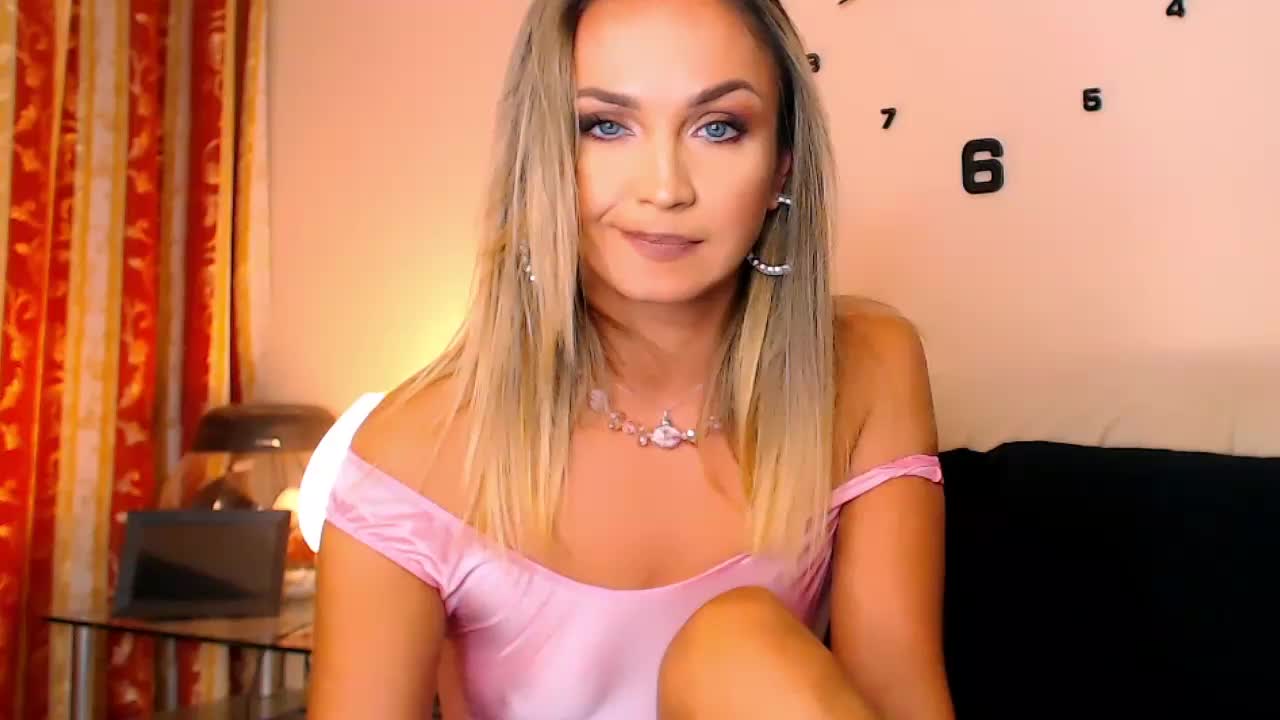 Alexandrawoow Adult Chat August 20, 2026