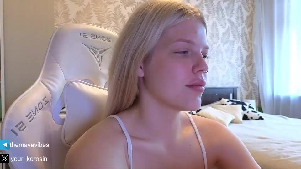 maya_blonde18 Adult Chat August 19, 2026
