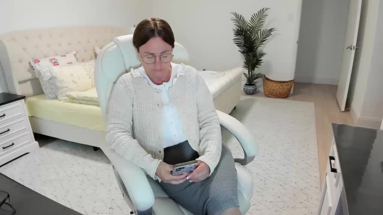 -Michelle- Adult Chat August 20, 2026