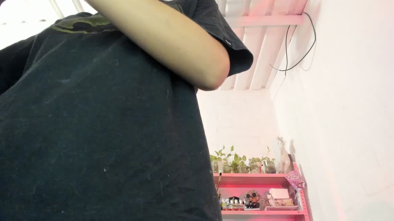 mariecam420 Adult Chat August 20, 2026
