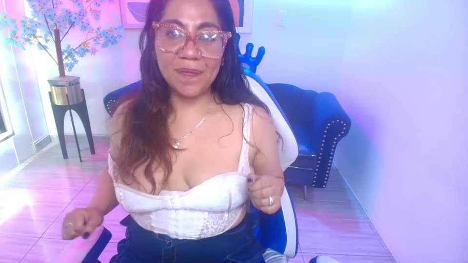 silvana_lane Adult Chat August 20, 2026