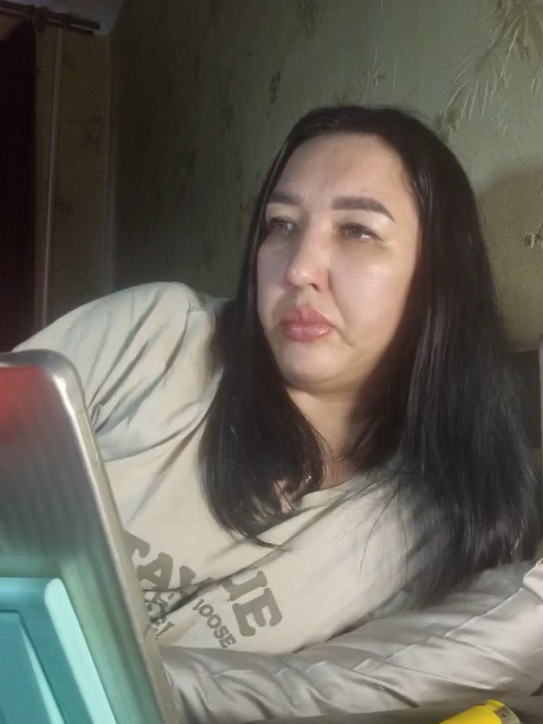Hotmadamxl Adult Chat August 20, 2026