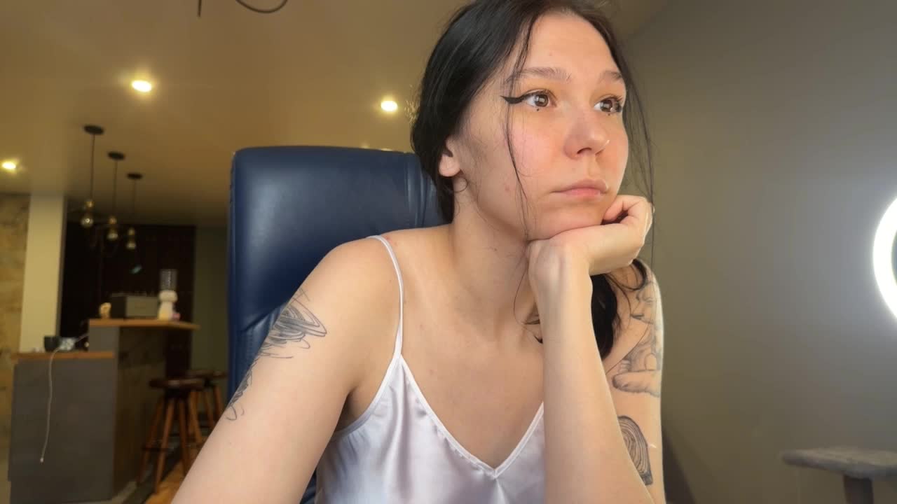 PinkDolly18 Adult Chat August 20, 2026