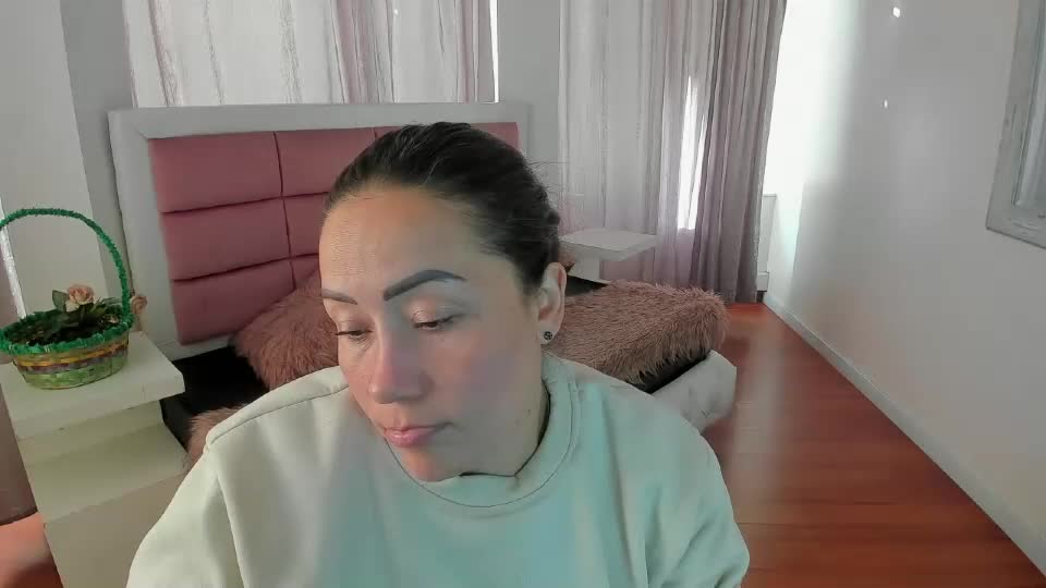 gaby_trent Adult Chat August 20, 2026