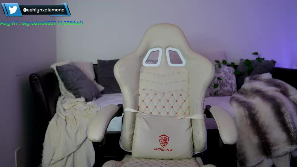 ashlyndiamond Adult Chat August 20, 2026