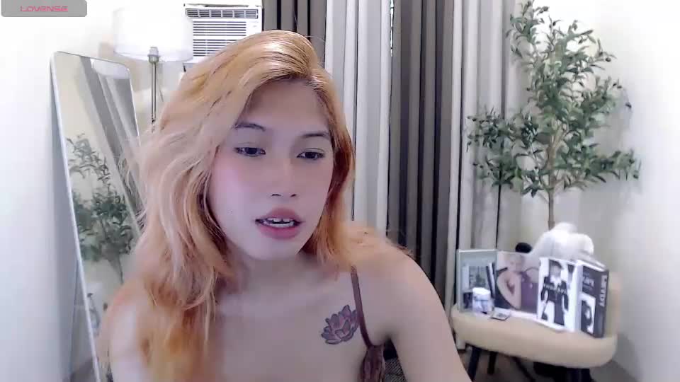 urdreamgirl_mika27 Adult Chat August 20, 2026