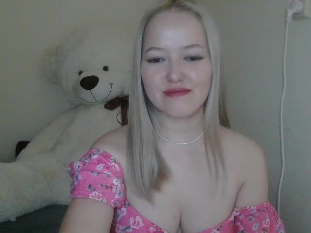 -Sweet-smile- Adult Chat August 20, 2026