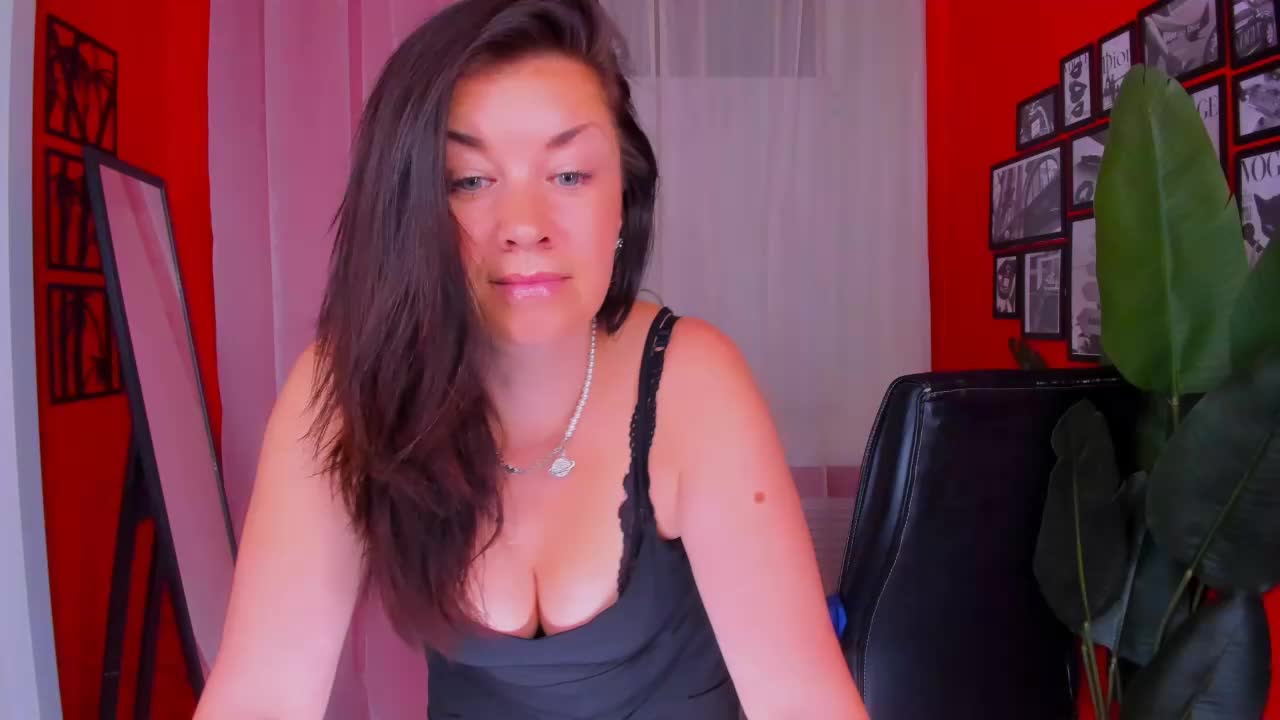 AnaMills Adult Chat August 20, 2026