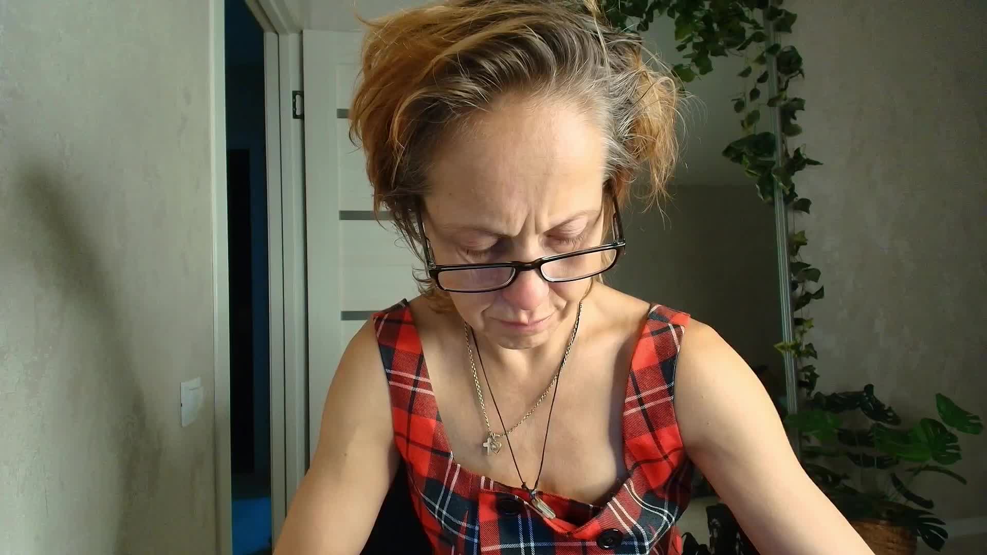 LioraWeiss Adult Chat August 20, 2026