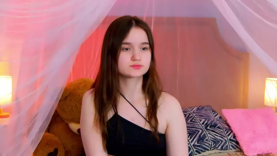 strawbunnybite Adult Chat August 21, 2026
