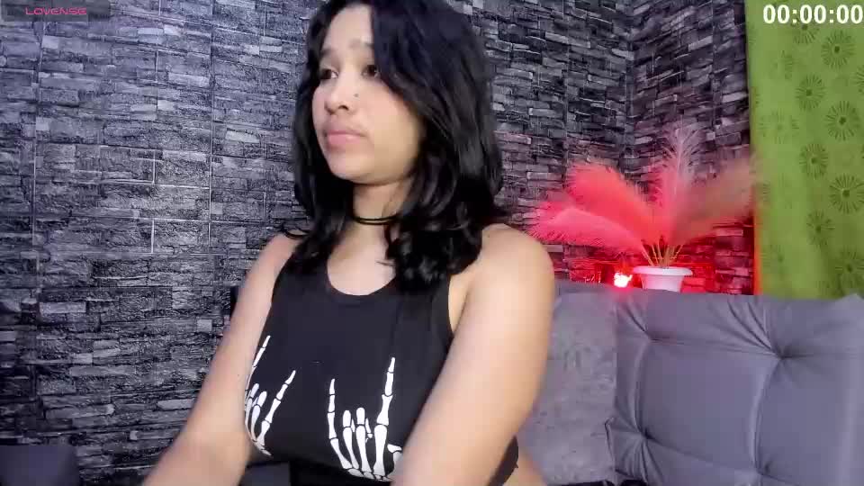 valeska_pretty003 Adult Chat August 21, 2026