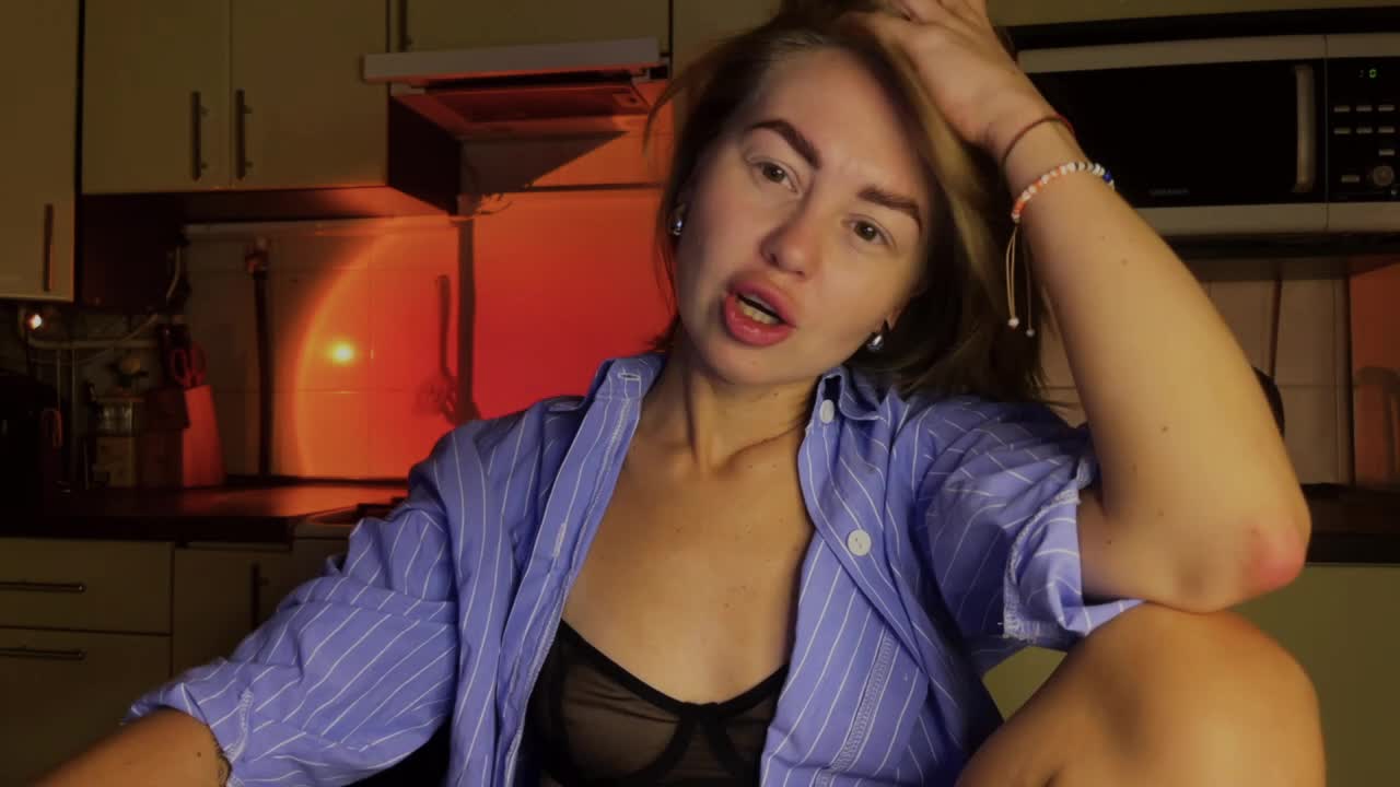 MartaLuna Adult Chat August 21, 2026