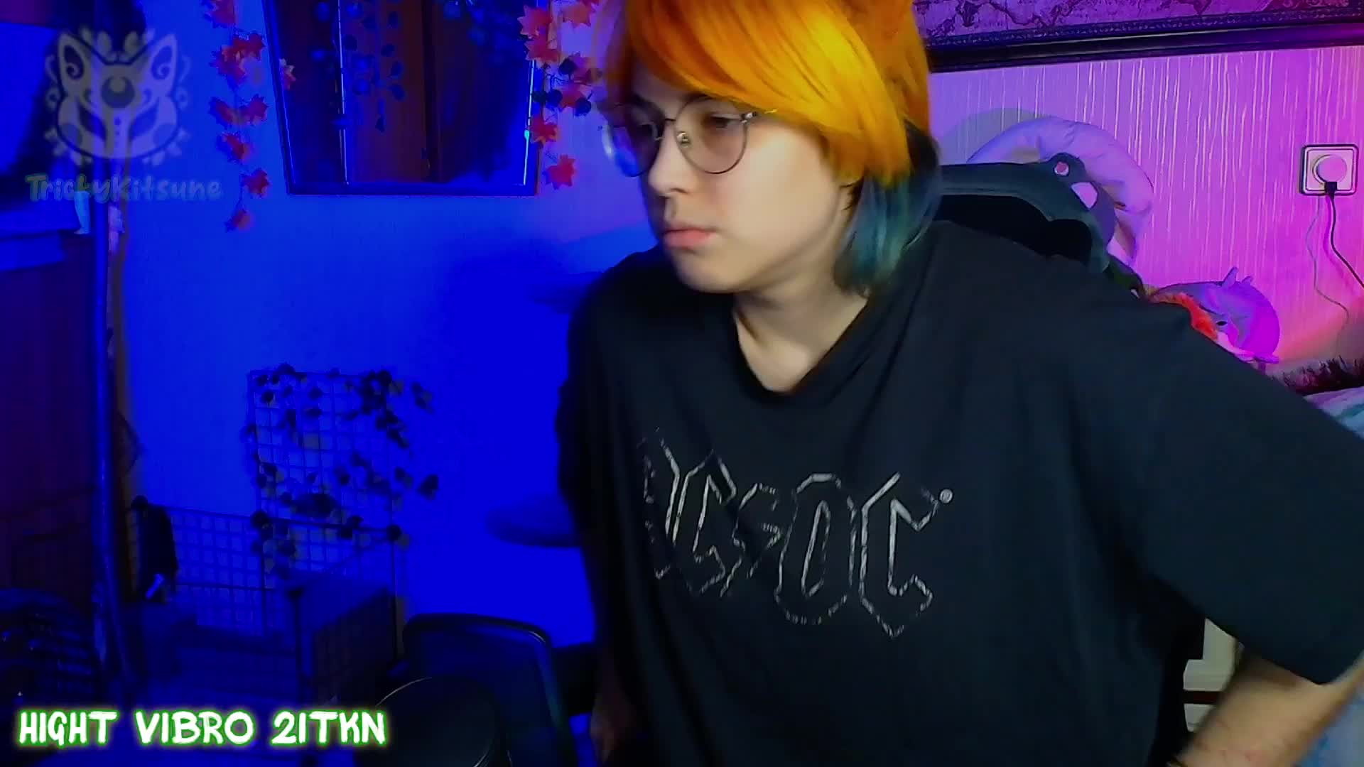 Tricky_Kitsune Adult Chat August 22, 2026