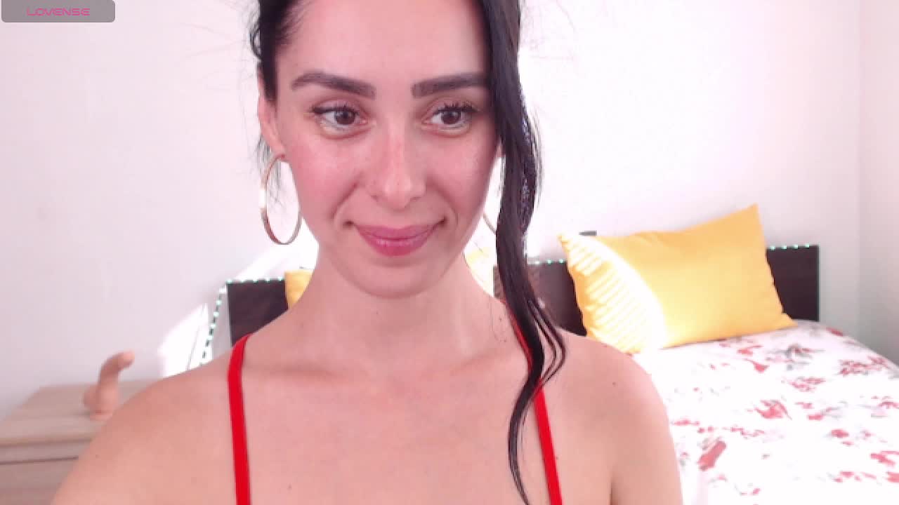 ValeriaFoxx Adult Chat August 22, 2026