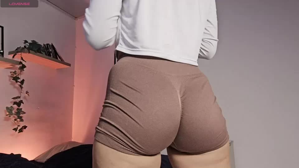 mia_belmont Adult Chat August 22, 2026