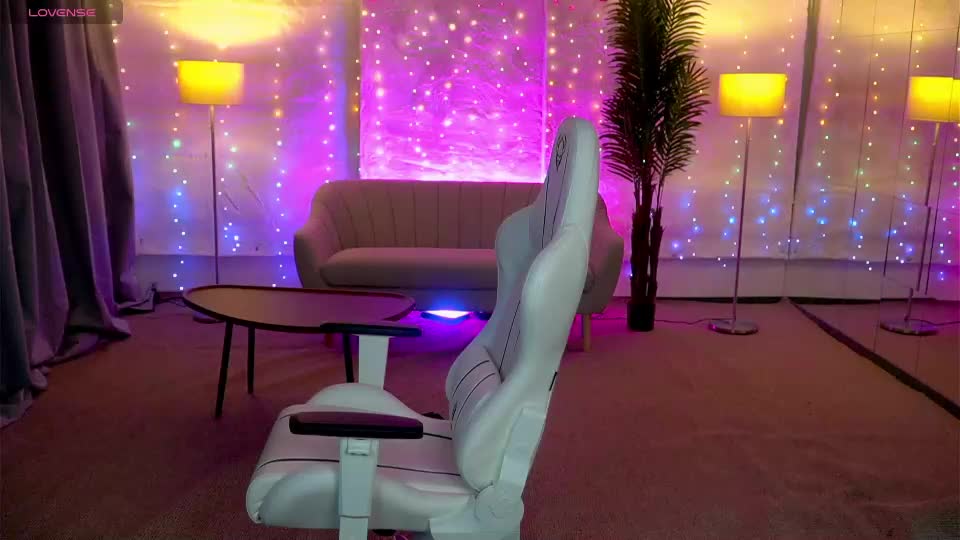 sweetdesiree_ Adult Chat August 22, 2026