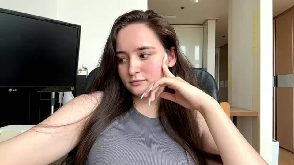 veroniadre Adult Chat August 22, 2026
