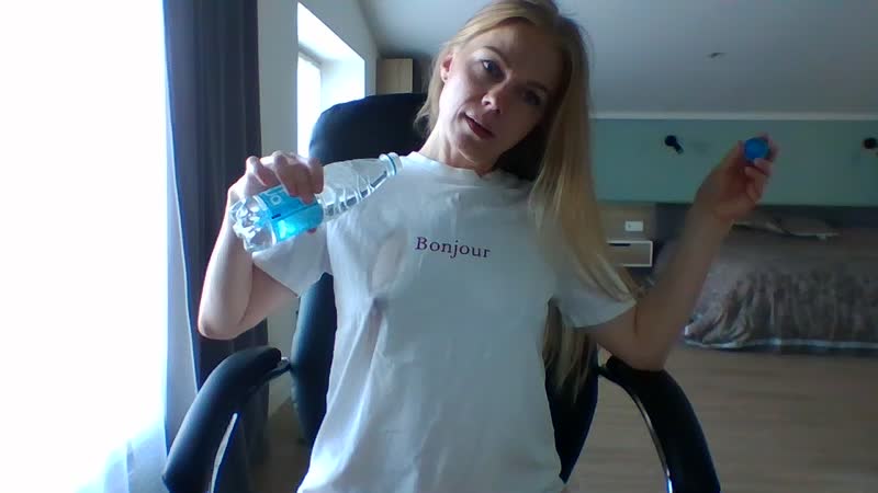 BlondaTina Adult Chat August 22, 2026