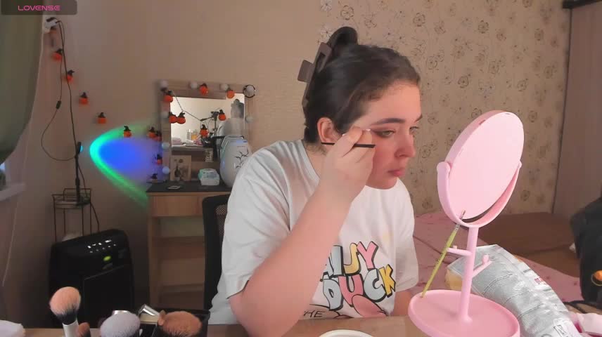 Alice_next_door Adult Chat August 22, 2026