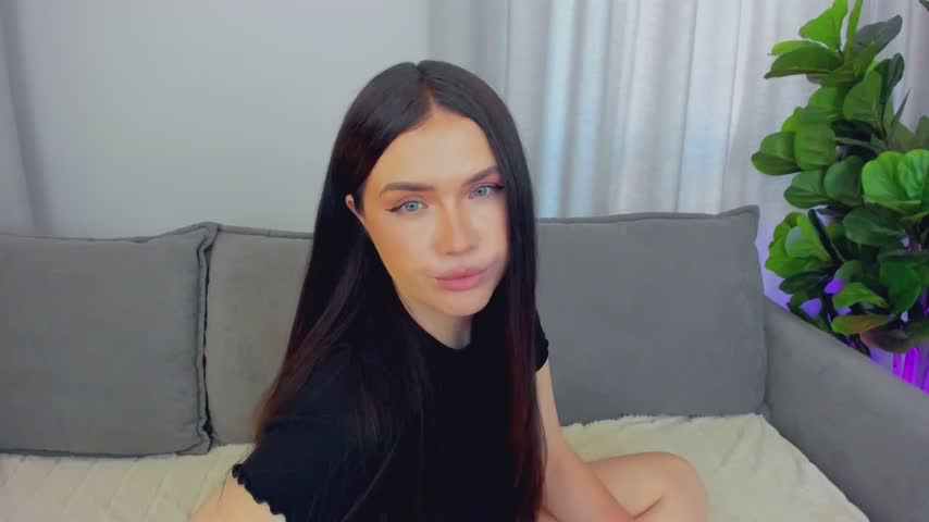sexyangeloux Adult Chat August 22, 2026