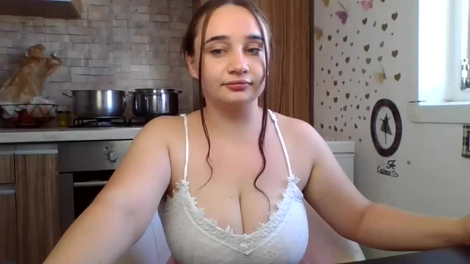 curvybombb Adult Chat August 22, 2026