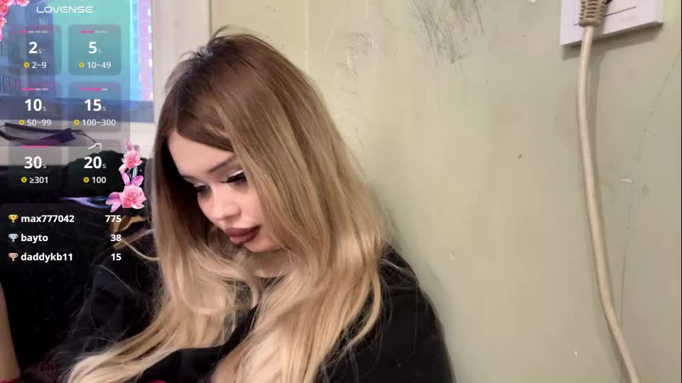 moonluvv3 Adult Chat August 23, 2026