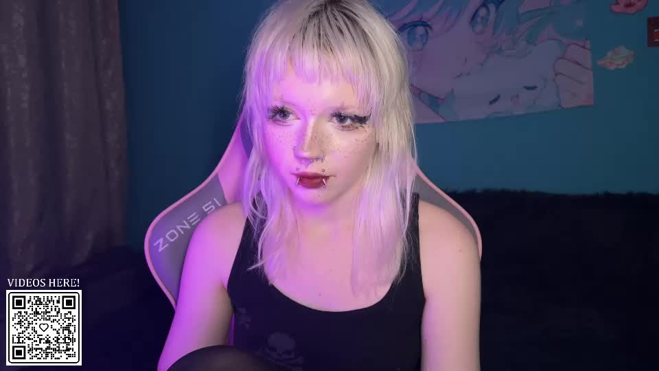 aprilcutie Adult Chat August 23, 2026
