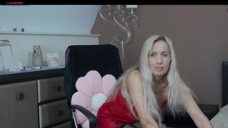 sensualwoman4u Adult Chat August 23, 2026
