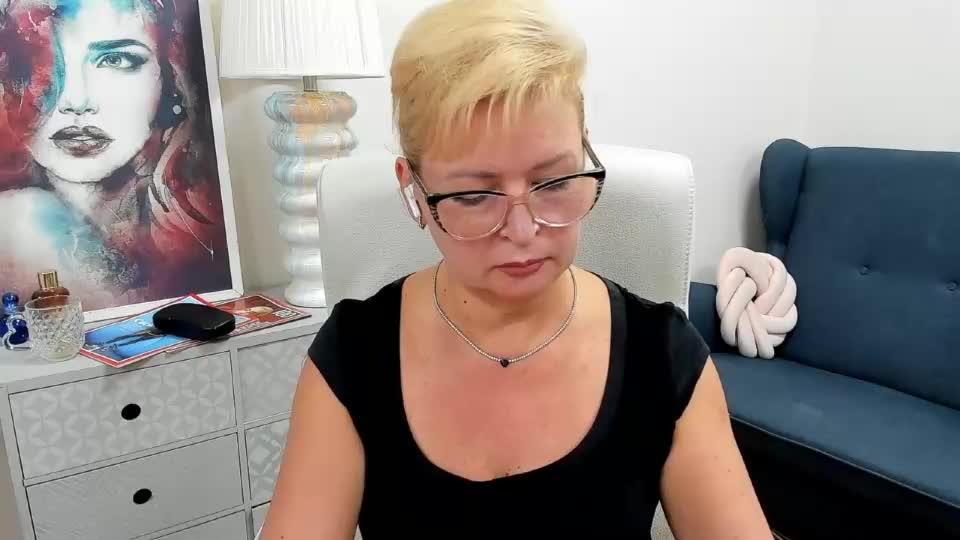 luna_xfantasy Adult Chat August 23, 2026