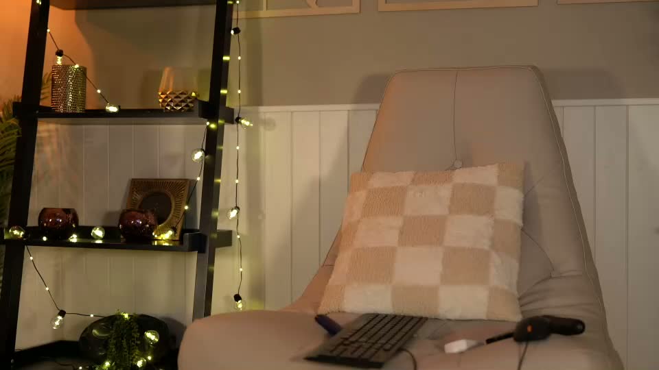 elliejules Adult Chat August 23, 2026
