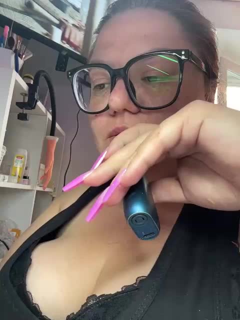Valentinaweow Adult Chat August 24, 2026