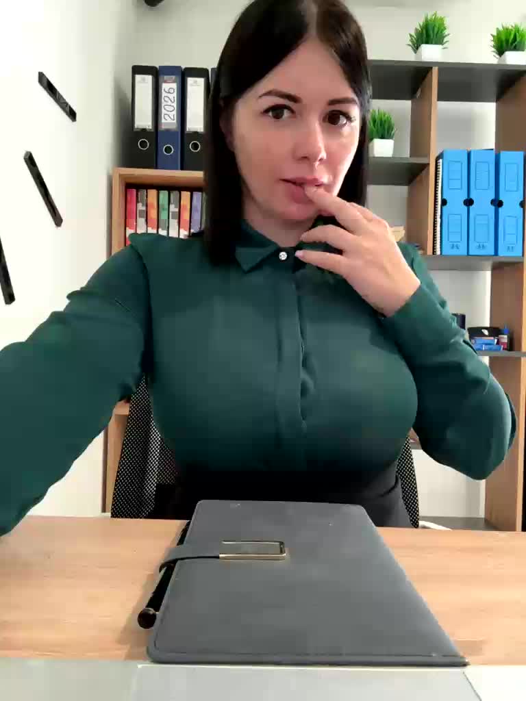 Brenda_KiSKA Adult Chat August 23, 2026