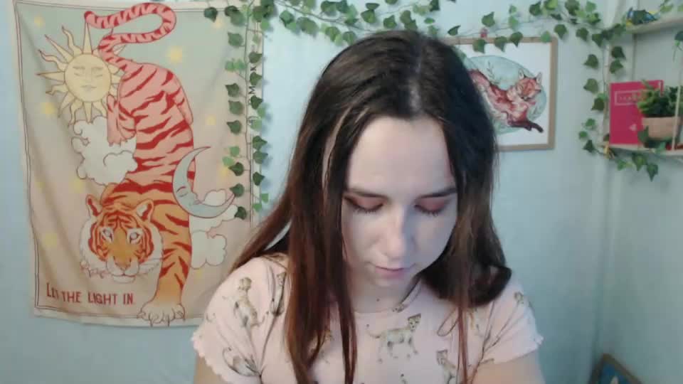 veryveryvery_shy Adult Chat August 24, 2026