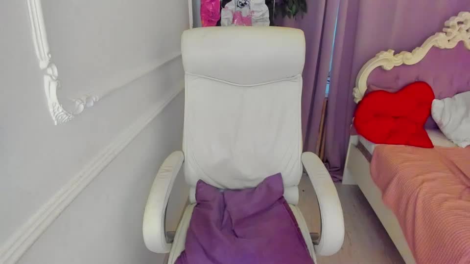 lily_merlin Adult Chat August 24, 2026