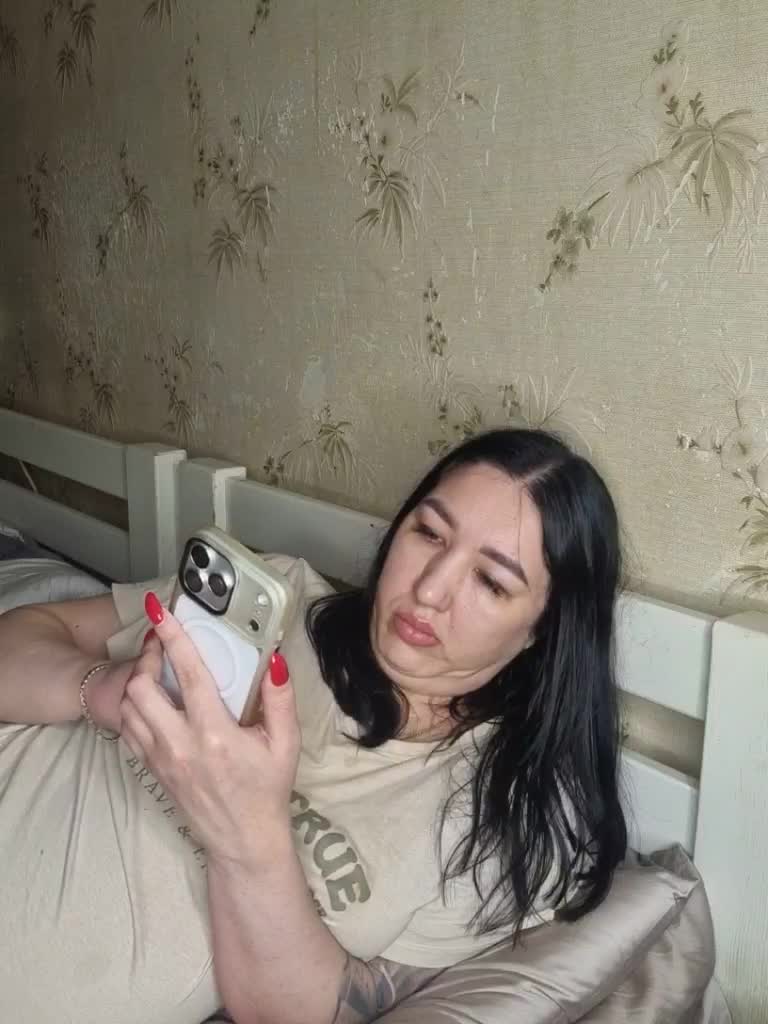 Hotmadamxl Adult Chat August 24, 2026