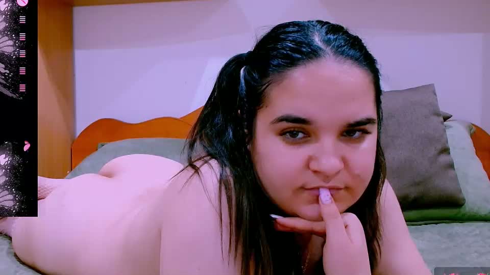 ella_minnie Adult Chat August 24, 2026