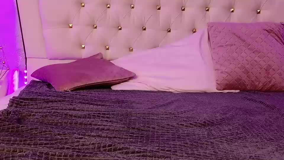 lunababe_ Adult Chat August 24, 2026